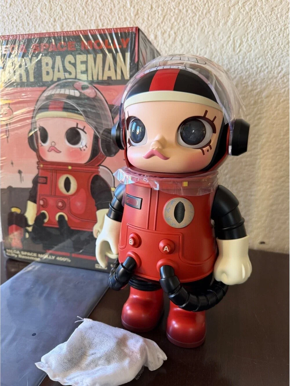 POP MART Mega Space Molly Figure 400% Gary Baseman Collaboration NEW open box